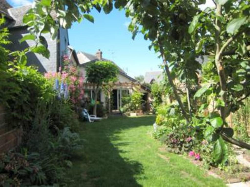 Bed and Breakfast Chambre D'Hotes Rue Des Fougeres Лув'є Екстер'єр фото